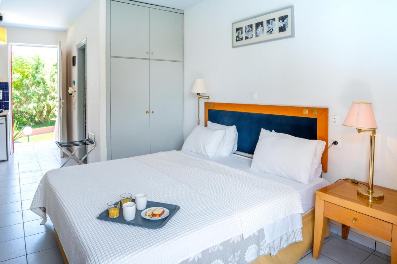 Jonathan Studio Apartments Tigaki Eksteriør billede